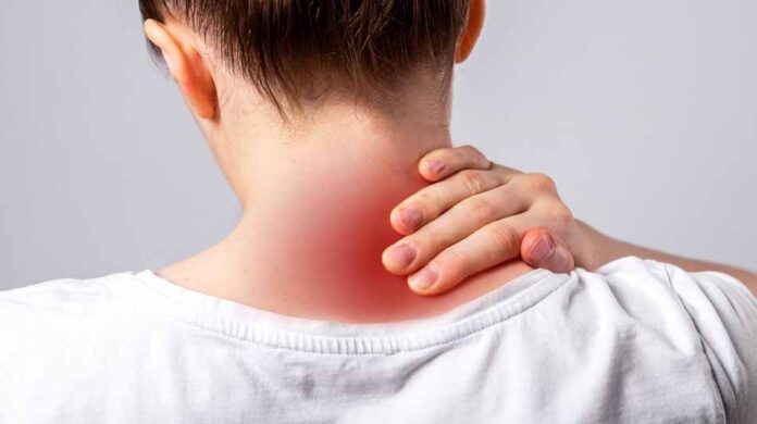 Top 5 Reasons to Visit a Chiropractor for Neck Pain